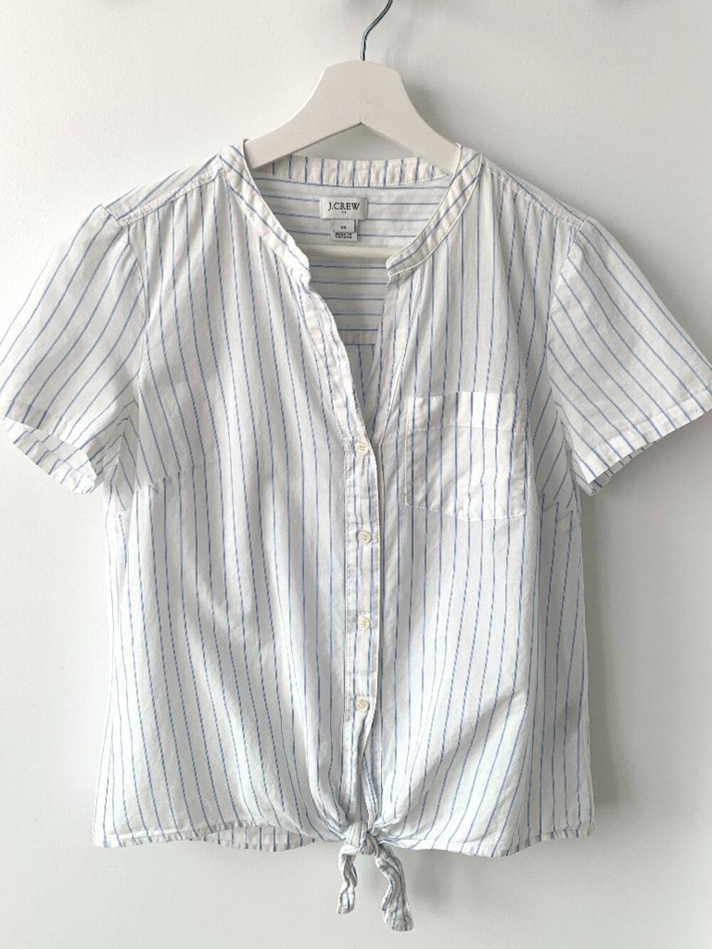 J. Crew Factory Button Down Shirt Tie Bottom White Blue Stripes Size XS